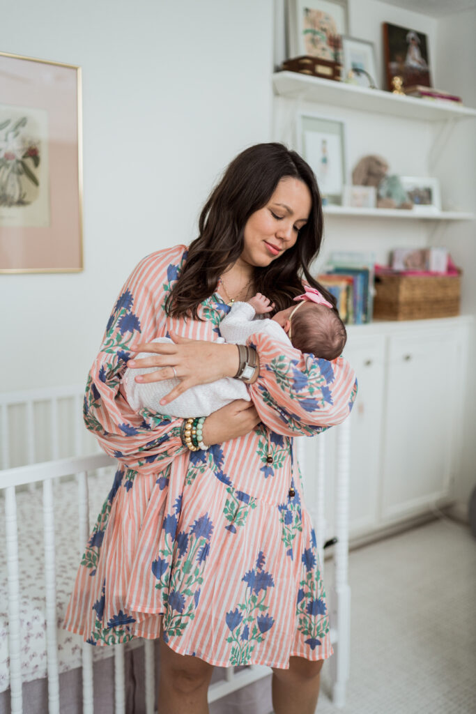 newborn photo outfit | Girl Wonder Life